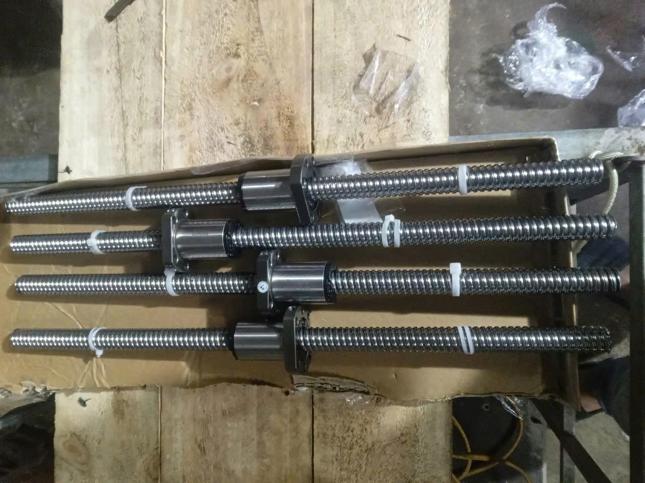 Đai ốc vít me bi  R32-10T4 FSI 0.05